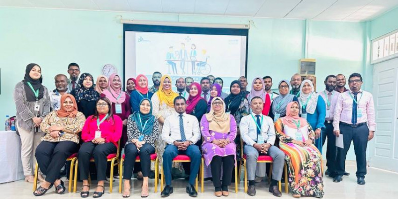 ޝާމިލު އިސްވެރިންގެ މަހާސިންތާ: ޓްރާންސްފޯމޭޝަނަލް ލީޑަރޝިޕް ފޮ އިކުއިޓީ އެންޑް އިންކްލޫޝަންގެ ނަމުގައި ލ އަތޮޅުގެ އިސްވެރިންނަށް މަހާސިންތާއެއް ކުރިއަށް ގެންގޮސްފި